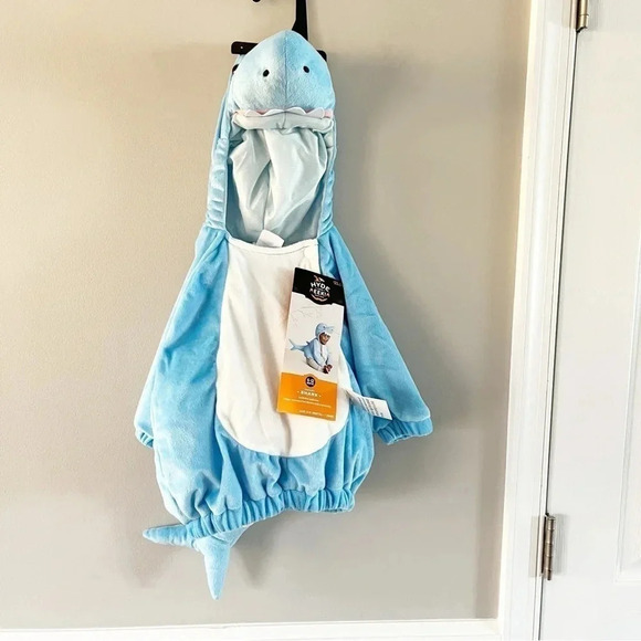NWT Infant Shark Costume Baby Blue Shark Dress Up 6-12mo Halloween Pretend Play - Picture 2 of 4